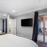 2 Bed 2 Bath Penthouse Condo With Ac And Ocean Views